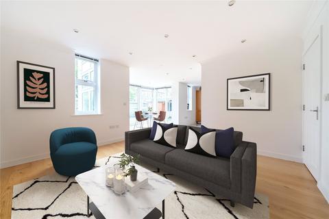 27 Lakeside Drive, Chobham, Woking, GU24 8BD