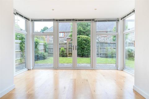 27 Lakeside Drive, Chobham, Woking, GU24 8BD