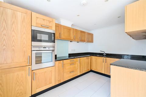 27 Lakeside Drive, Chobham, Woking, GU24 8BD