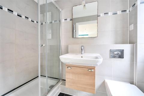 27 Lakeside Drive, Chobham, Woking, GU24 8BD