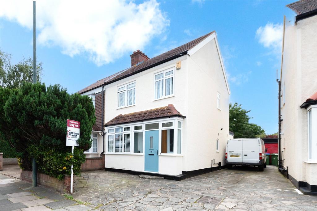 Long Lane, Bexleyheath, Kent, DA7 4 bed semidetached house for sale