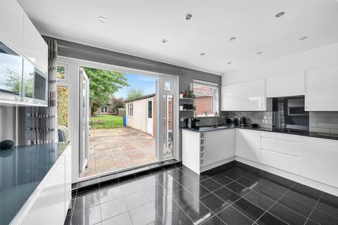 4 bedroom semi-detached house for sale, Long Lane, Bexleyheath, Kent, DA7