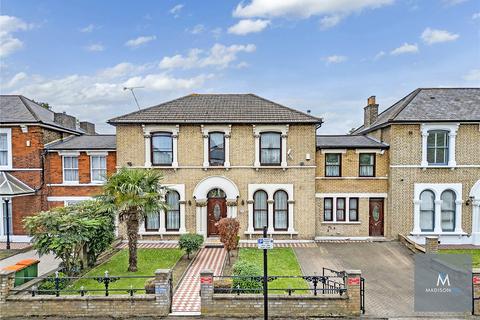 5 bedroom terraced house for sale, Windsor Road, London E7