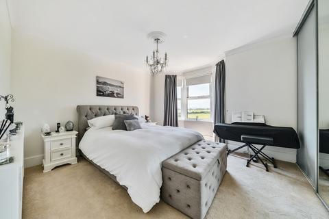 3 bedroom detached house for sale, Shirehall Road, Hawley, Dartford, Kent, DA2