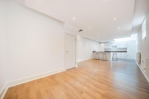 3a Gleneagle Mews, London, SW16 6AE