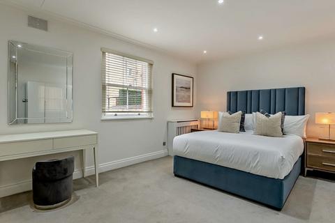 1 bedroom apartment to rent, Grosvenor Hill W1K