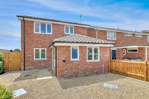 4 bedroom detached house for sale, Churchill Avenue, Halstead, CO9