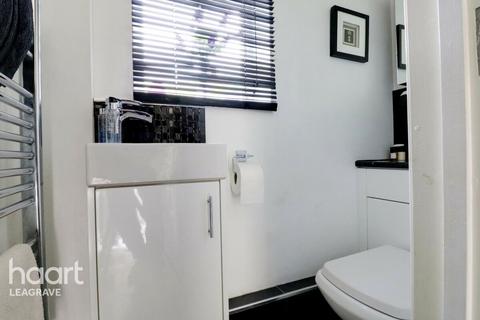 120 Kestrel Way, Luton, LU4 0UR