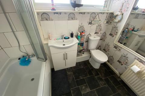 1 Coleridge Road, Oldham, OL1 4RH