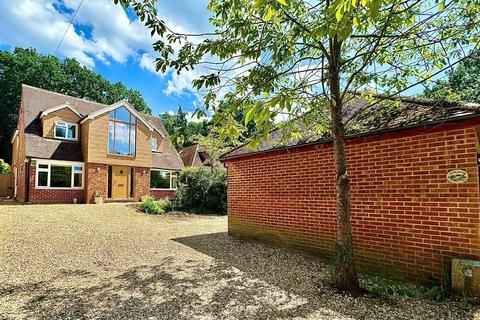 4 bedroom detached house for sale, Warren Lane, Finchampstead, Wokingham, Berkshire, RG40