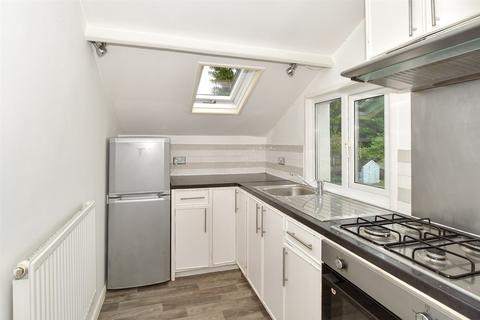 1 bedroom flat for sale, Holmesdale Road, Reigate, Surrey