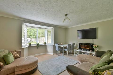 2 bedroom ground floor flat for sale, Hastings Road, Bexhill-on-Sea, TN40
