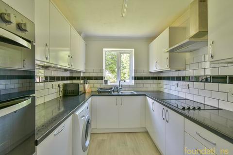 2 bedroom ground floor flat for sale, Hastings Road, Bexhill-on-Sea, TN40