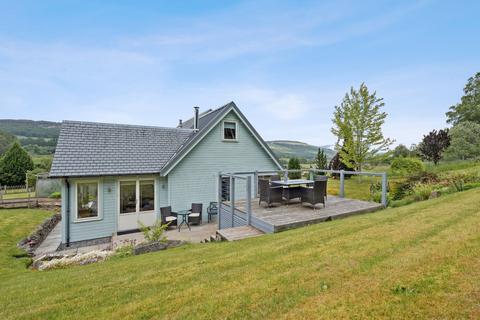 3 bedroom detached house for sale, Old Struan, Calvine, Pitlochry , Perthshire , PH18 5UD