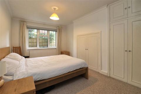Flat A, Bramshill Onslow Crescent, Woking, GU22 7AT