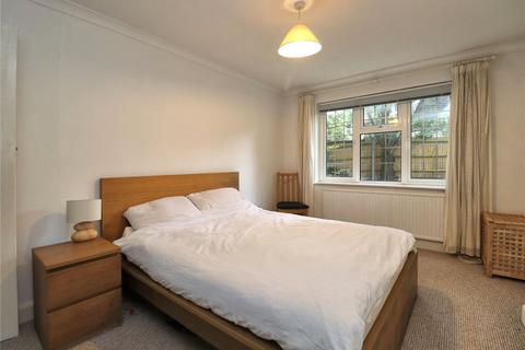 Flat A, Bramshill Onslow Crescent, Woking, GU22 7AT