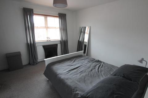 2 bedroom house to rent, Pinfold Mews, Beverley, East Riding of Yorkshire, UK, HU17