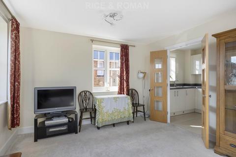 2 bedroom retirement property for sale, St. Lukes Road, Maidenhead SL6