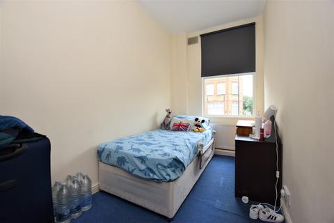 2 bedroom flat to rent, Camberwell Church Street London SE5
