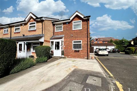 3 bedroom end of terrace house for sale, Webster Close, Hornchurch, RM12