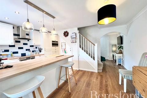 7 Webster Close, Hornchurch, RM12 6TF