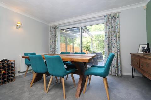 15 Brookside Way, Blakedown, Kidderminster, DY10 3NE