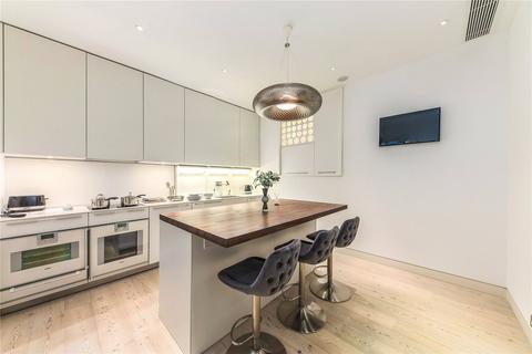 3 bedroom terraced house to rent, Fairholt Street, London, SW7