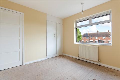 15 Colin Avenue, Grimsby, DN32 8EX
