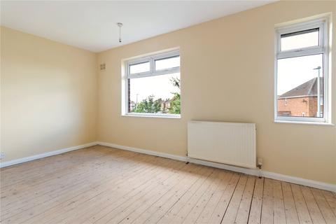 15 Colin Avenue, Grimsby, DN32 8EX