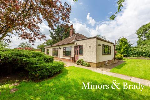 4 bedroom detached bungalow to rent, Elderbush Lane, Catfield, NR29