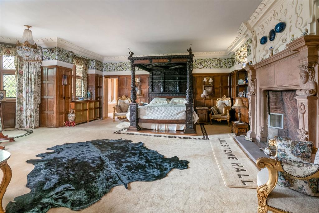 Principal Bedroom