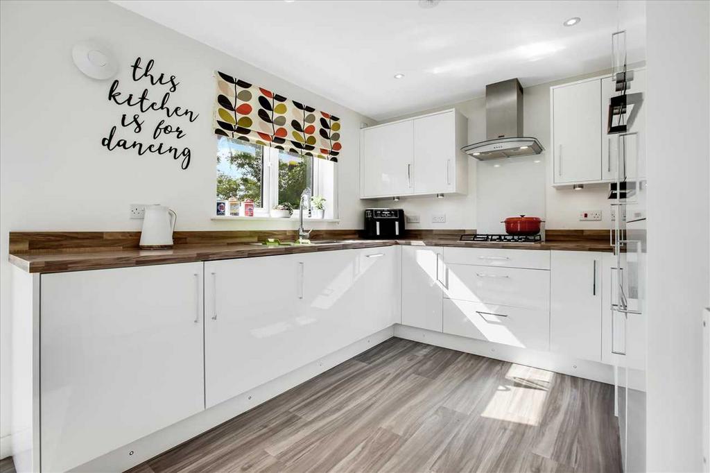 Breakfasting Kitchen