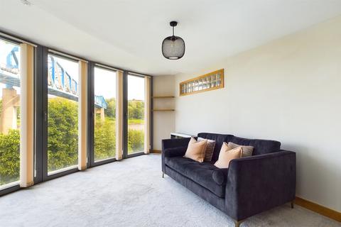 2 bedroom apartment to rent, Forth Banks Tower, Newcastle Upon Tyne