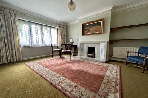 4 bedroom semi-detached house for sale, Bramley Crescent, Gants Hill, Ilford, Essex