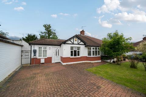 3 bedroom bungalow for sale, Tudor Close, London NW9