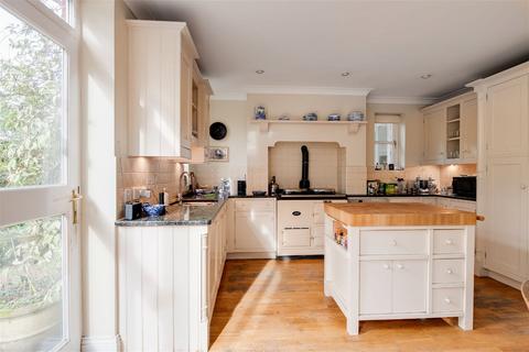 4 bedroom detached house for sale, Edgar Road, Winchester SO23