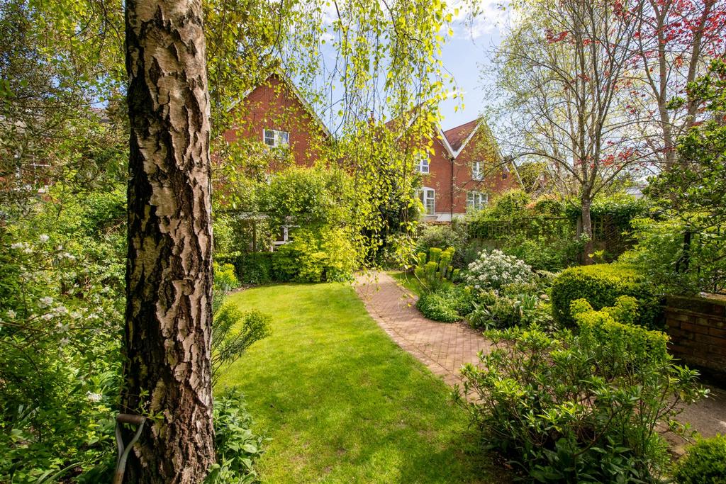 Edgar Road, Winchester SO23 4 bed detached house for sale £1,500,000