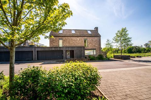 10 Eversley Gardens, Kings Worthy, Winchester, SO23 7GQ