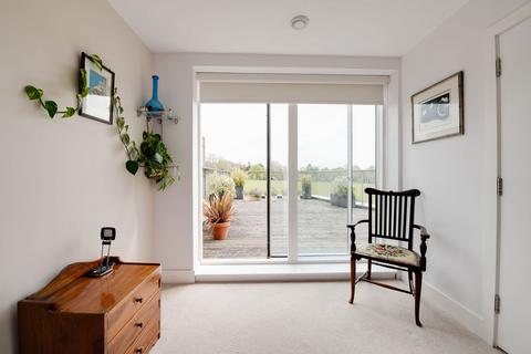 10 Eversley Gardens, Kings Worthy, Winchester, SO23 7GQ