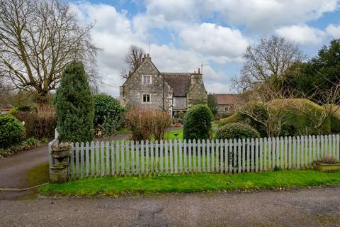 6 bedroom detached house for sale, Salisbury SP4