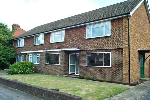 2 bedroom flat for sale, Sutton Lane, Hounslow TW3