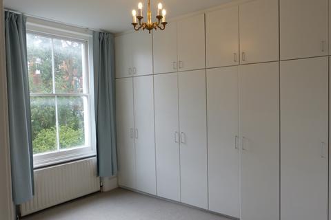 1 bedroom flat to rent, Willow Road, London, NW3