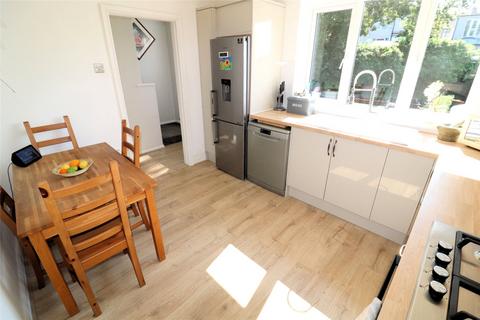 13b Courtleet Drive, Erith, DA8 3NB