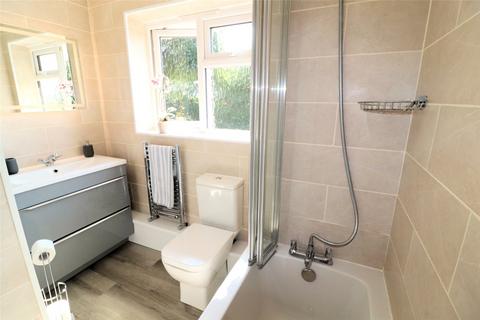 13b Courtleet Drive, Erith, DA8 3NB