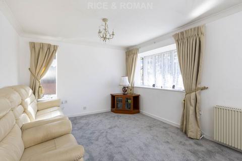 2 bedroom retirement property for sale, Oakmead Green, Epsom KT18