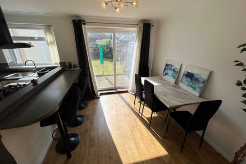 3 bedroom terraced house to rent, Winteringham Walk, Cottingham, East Riding of Yorkshi, HU16