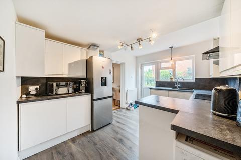 3 bedroom end of terrace house for sale, Laburnum Road, Chertsey, KT16