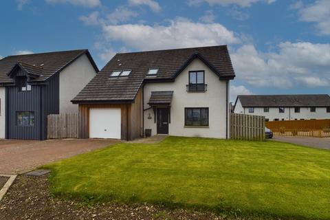 35 School Field Road, Rattray, Blairgowrie, PH10 7FD