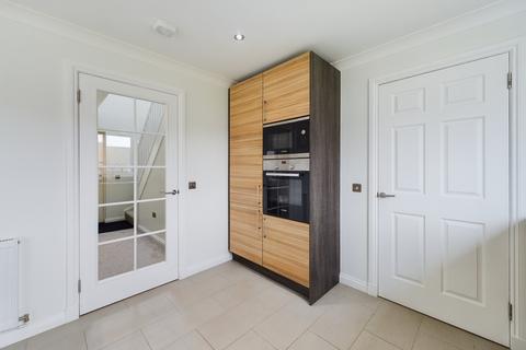 35 School Field Road, Rattray, Blairgowrie, PH10 7FD