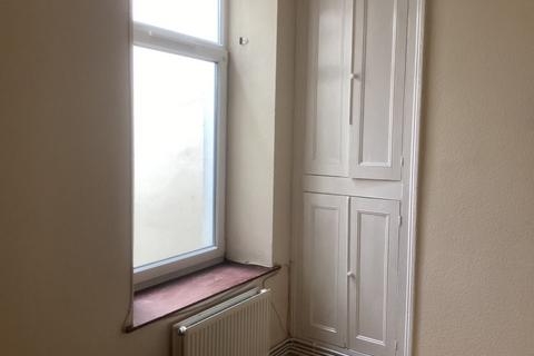 1 bedroom flat to rent, King Edward Street, Whitland